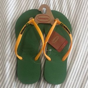Havaianas sandals NWT